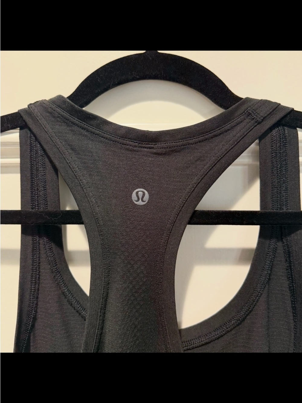 Lululemon Black Razorback - Picture 3 of 3